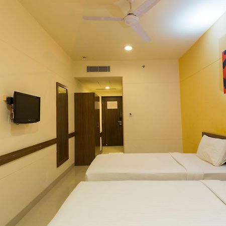 Chennai Hotel Ngoại thất bức ảnh